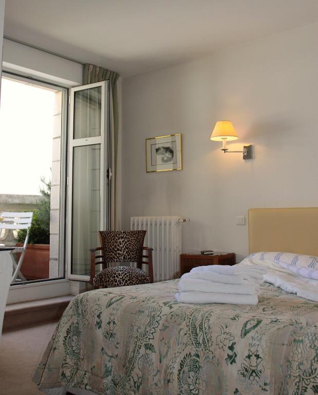 Hôtel Maïtagaria Biarritz Quarto foto